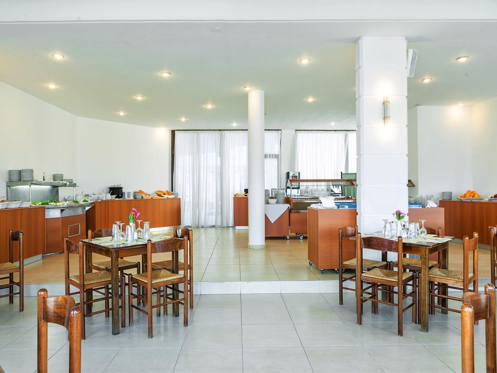 Xenios Dolphin Beach Hotel Possidi Exterior photo