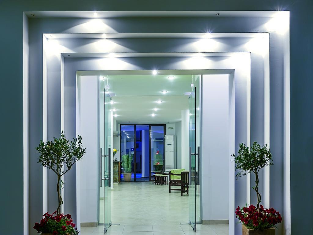 Xenios Dolphin Beach Hotel Possidi Exterior photo